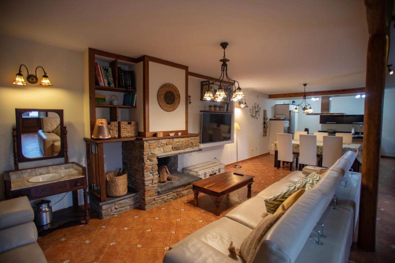 Casa Ria De Navia Guest House Exterior photo