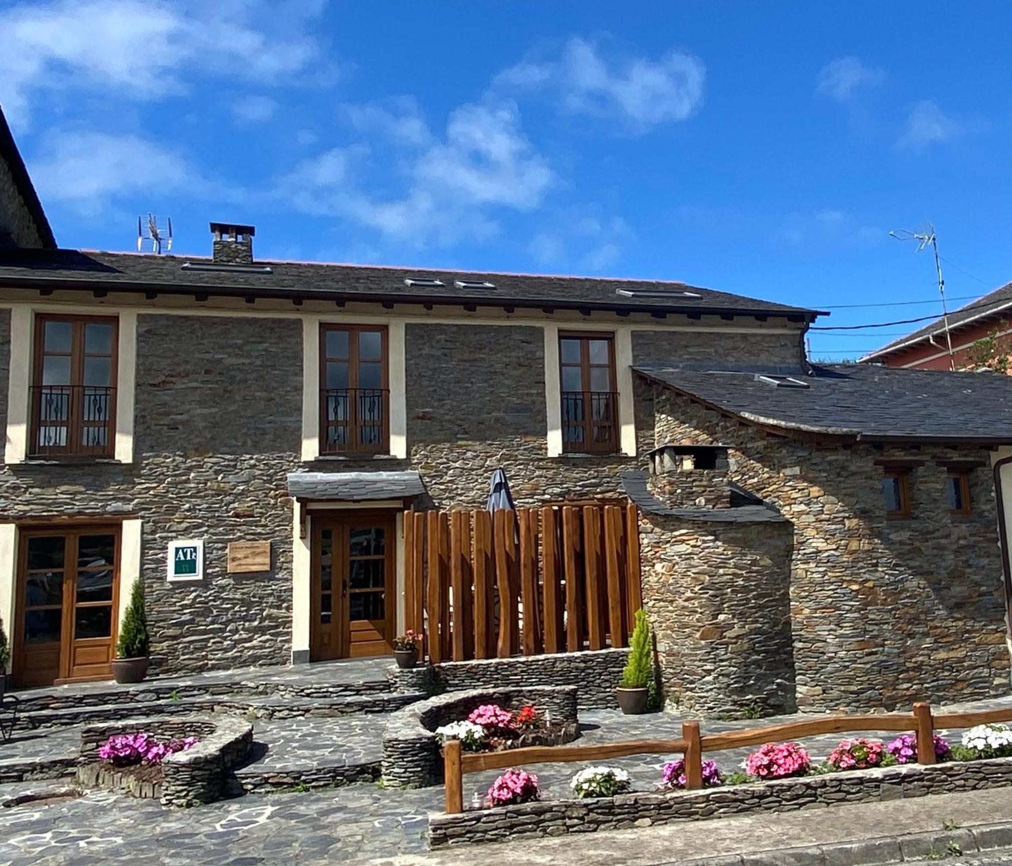 Casa Ria De Navia Guest House Exterior photo